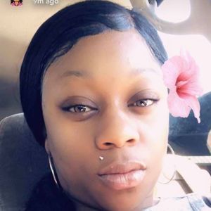 Meet your Posher, Whitney